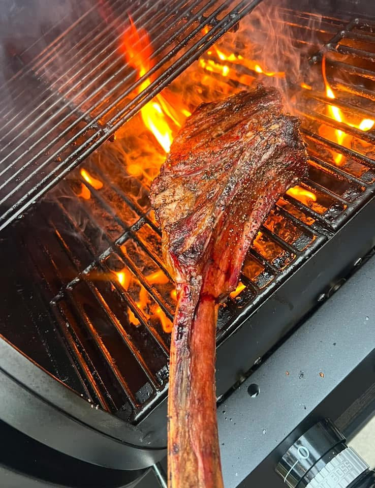 Tomahawk Ribeye Steak